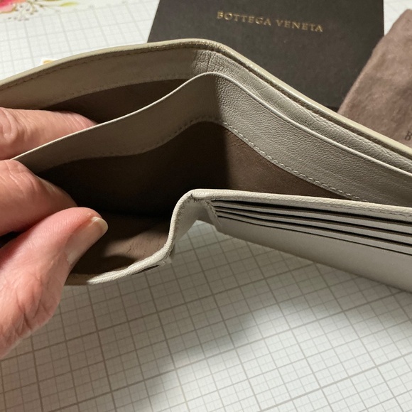 Bottega Veneta Intrecciato bifold wallet - Picture 5 of 6